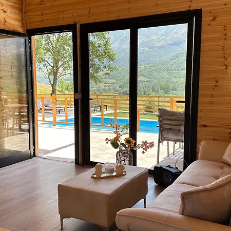 Chalet Oasis *